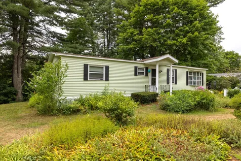 33 Arrowbrook Road Dover NH 03820