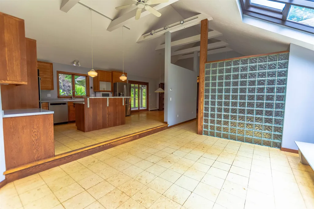 66 Long Pond Road Dunbarton NH 03046