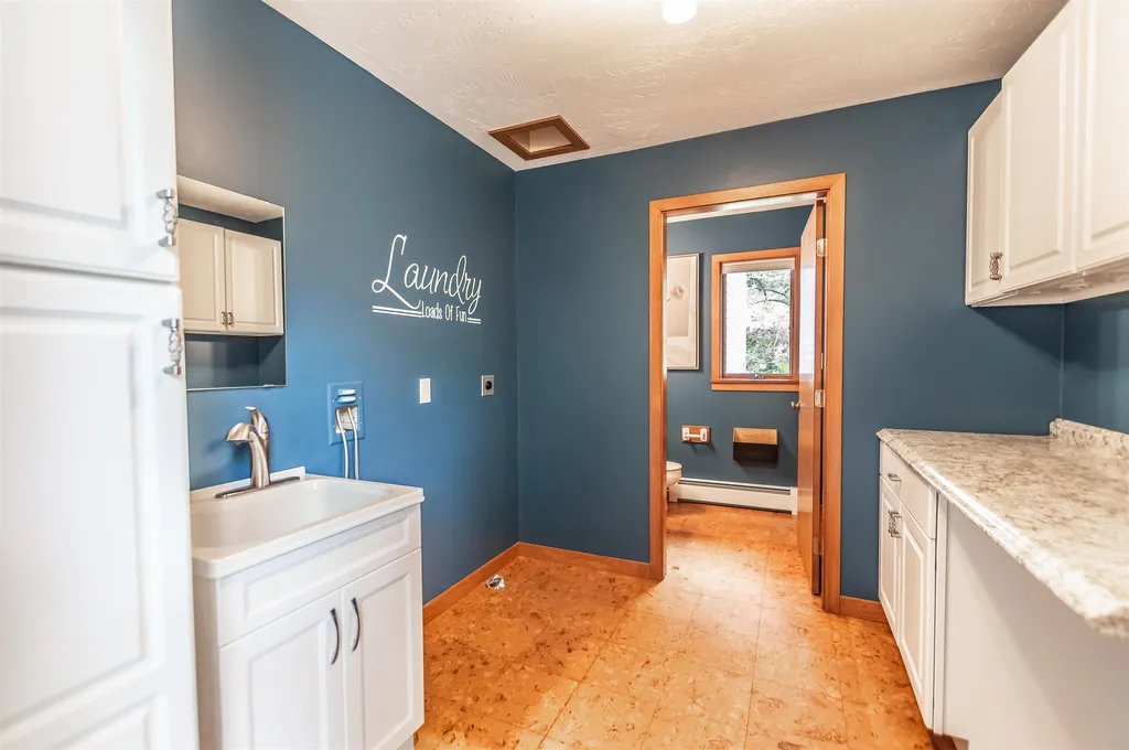 66 Long Pond Road Dunbarton NH 03046
