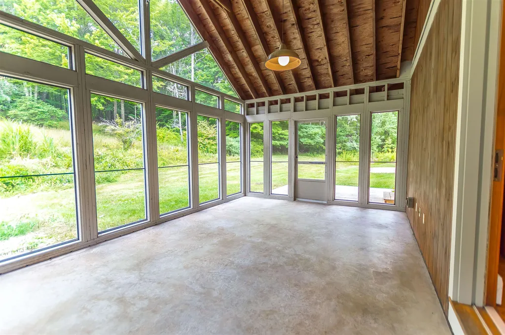 66 Long Pond Road Dunbarton NH 03046
