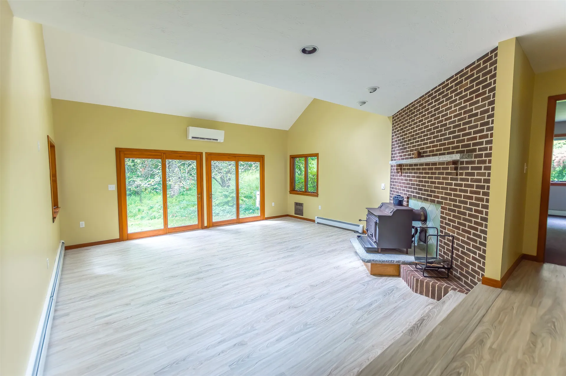 66 Long Pond Road Dunbarton NH 03046