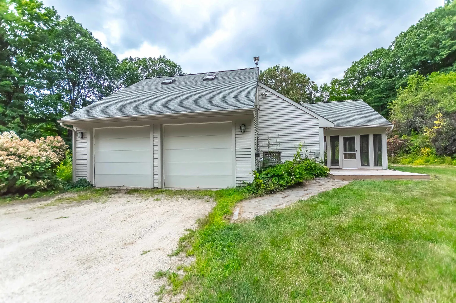 66 Long Pond Road Dunbarton NH 03046