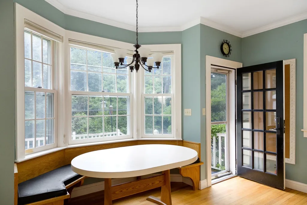 151 Ledge Road Burlington VT 05401