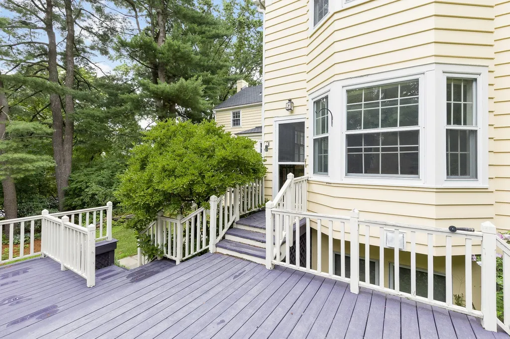 151 Ledge Road Burlington VT 05401