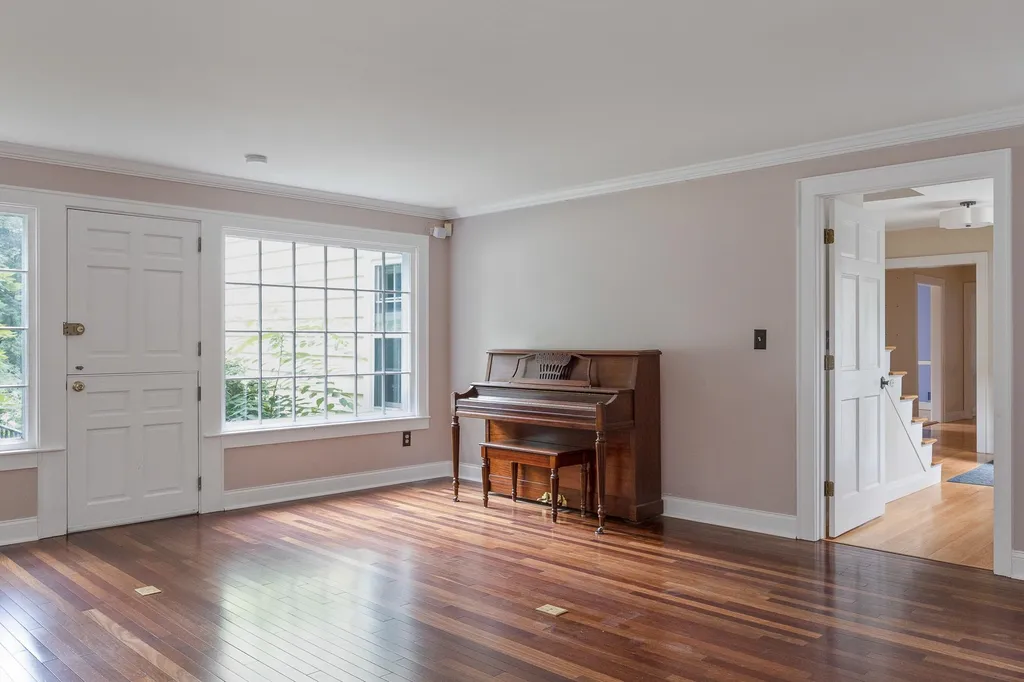 151 Ledge Road Burlington VT 05401
