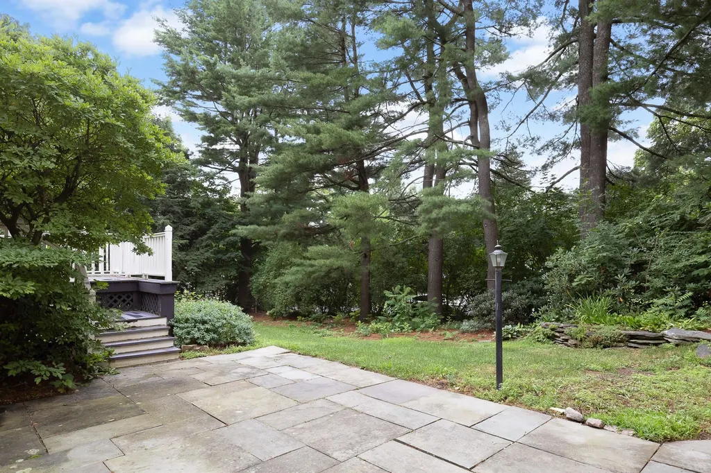151 Ledge Road Burlington VT 05401