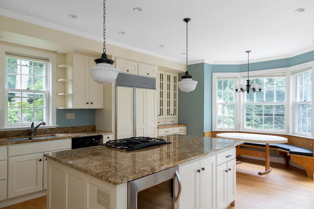 151 Ledge Road Burlington VT 05401