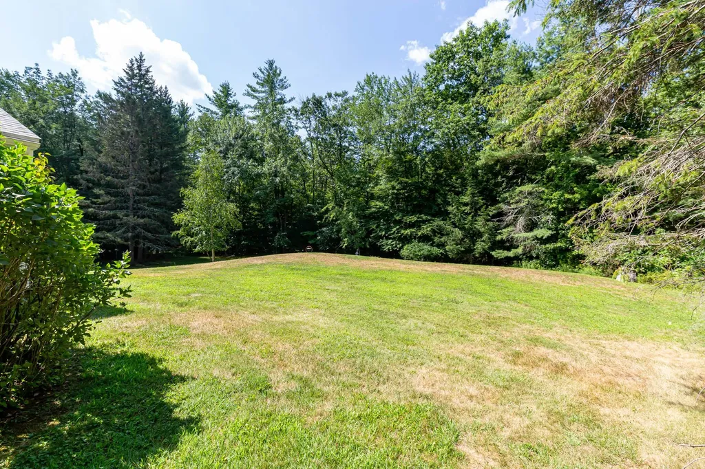 33 Boston Post Road Amherst NH 03031