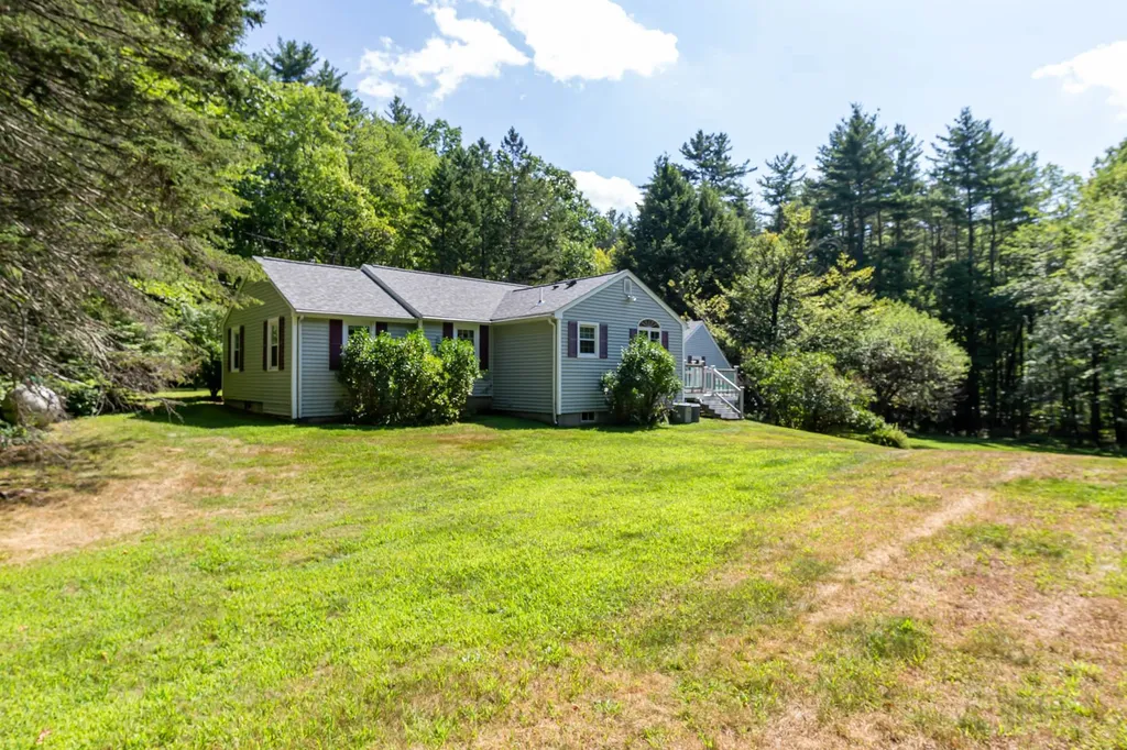 33 Boston Post Road Amherst NH 03031