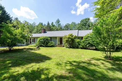 33 Boston Post Road Amherst NH 03031