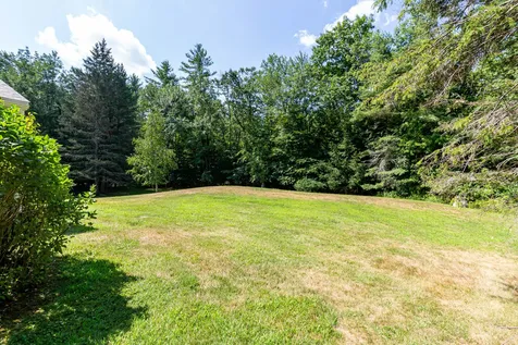 33 Boston Post Road Amherst NH 03031