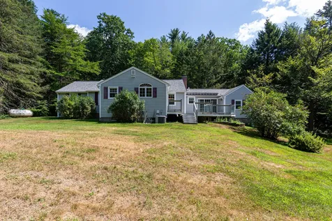 33 Boston Post Road Amherst NH 03031