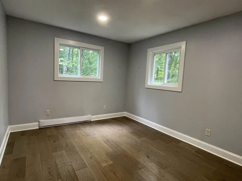 27 Hickory Overlook Enfield NH 03748