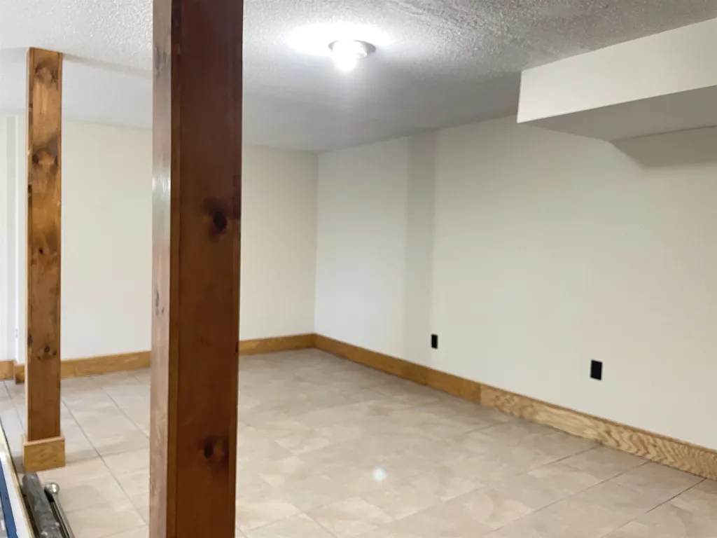 27 Hickory Overlook Enfield NH 03748