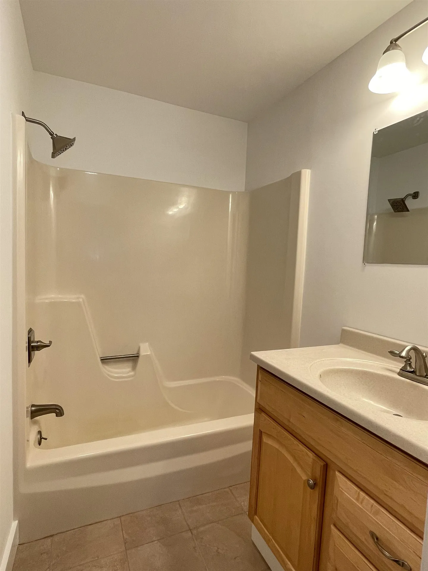 27 Hickory Overlook Enfield NH 03748