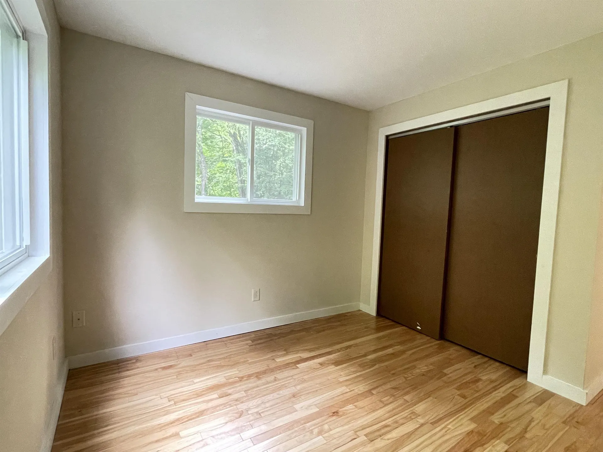 27 Hickory Overlook Enfield NH 03748