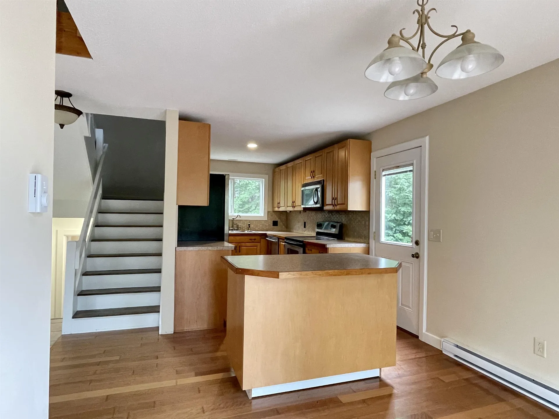 27 Hickory Overlook Enfield NH 03748