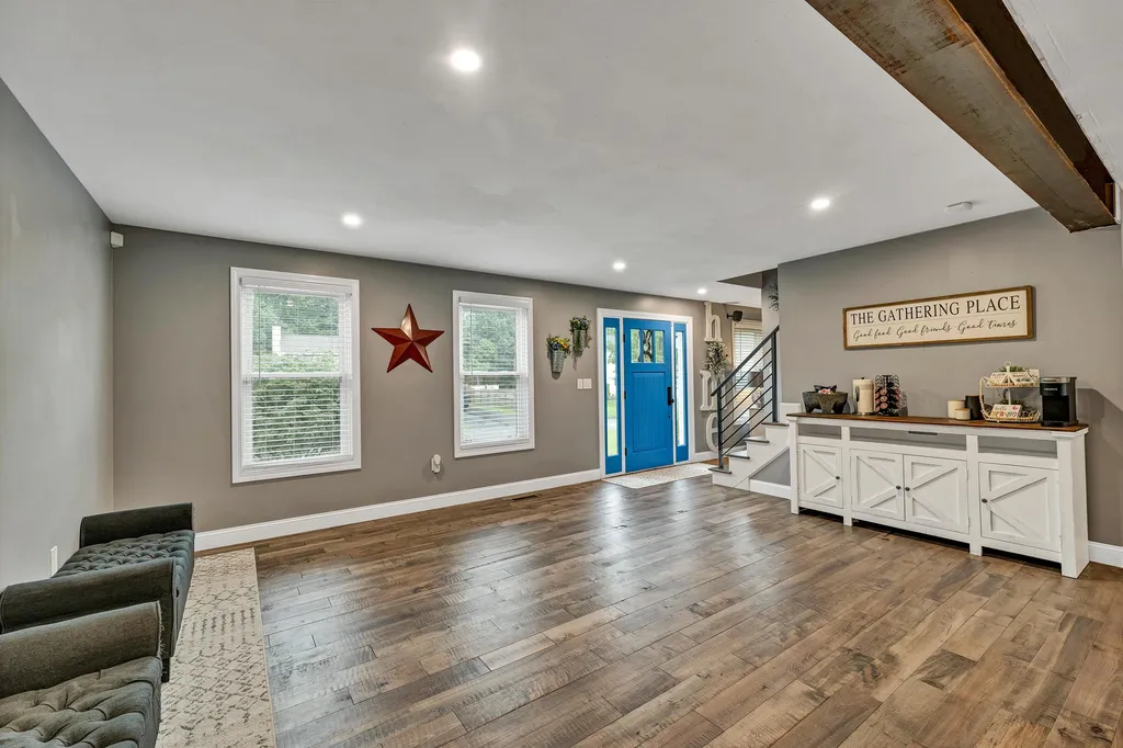 9 Drake Lane Merrimack NH 03054