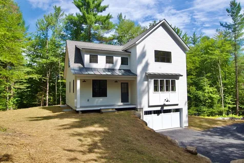 44 Pinnacle Point Waterbury VT 05676