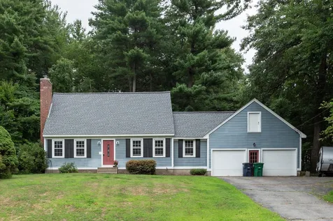 48 Pioneer Drive Nashua NH 03062