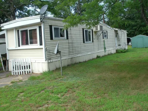 14 Rose Lane Franklin NH 03235