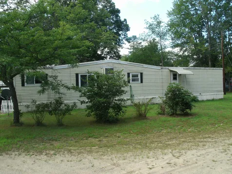 14 Rose Lane Franklin NH 03235