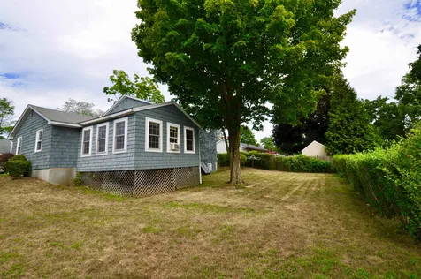 42 Sanborn Drive Nashua NH 03063