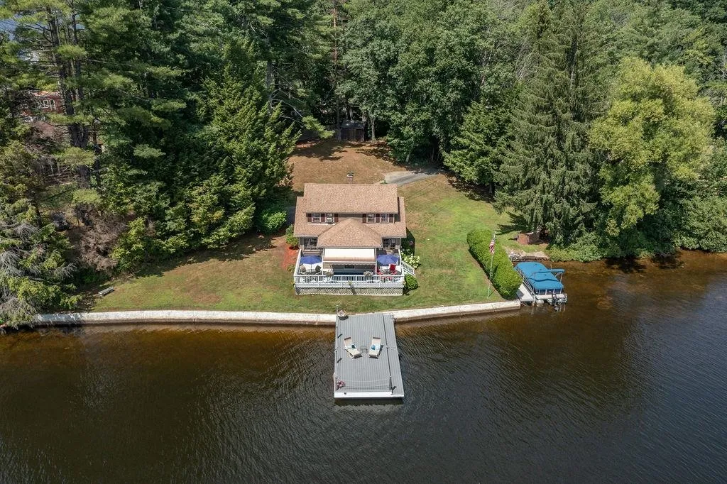 13-15 Lake Avenue Northwood NH 03261