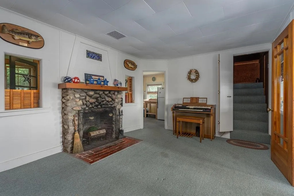 13-15 Lake Avenue Northwood NH 03261