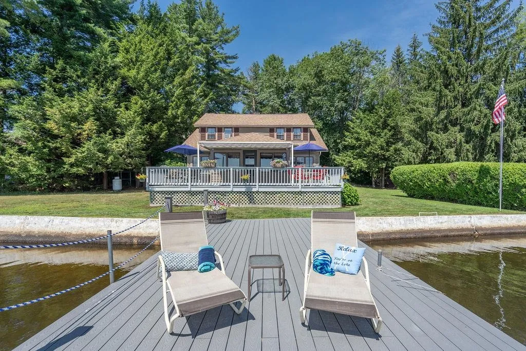 13-15 Lake Avenue Northwood NH 03261