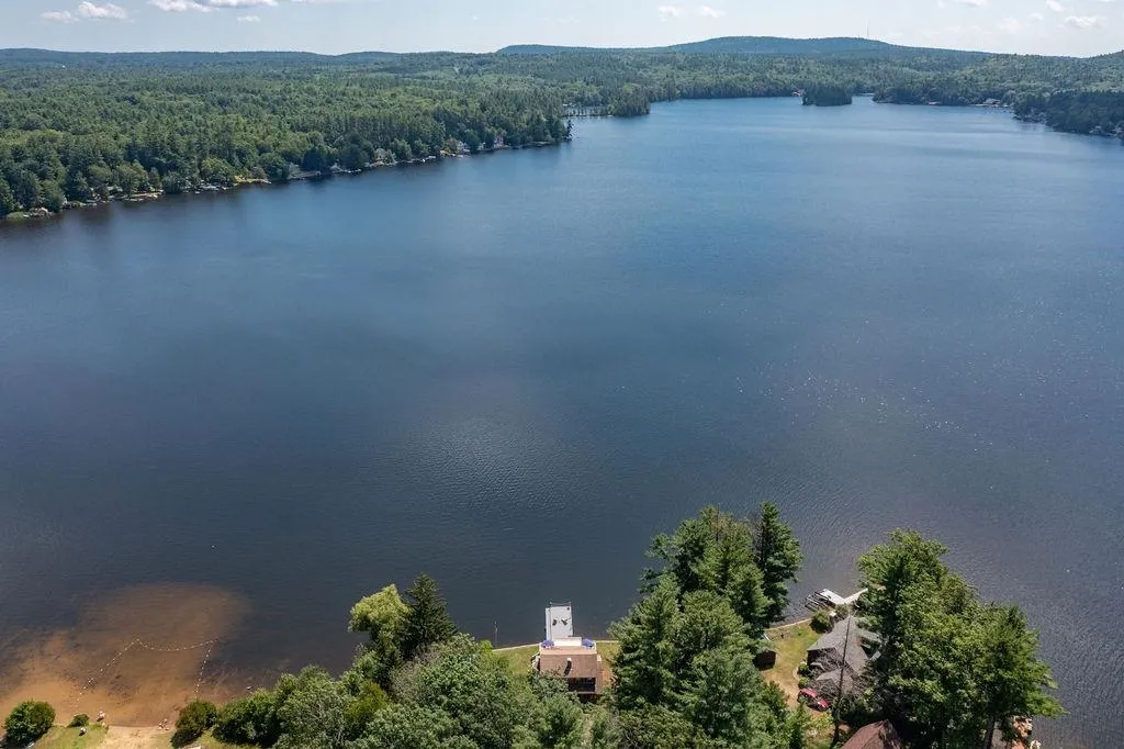 13-15 Lake Avenue Northwood NH 03261