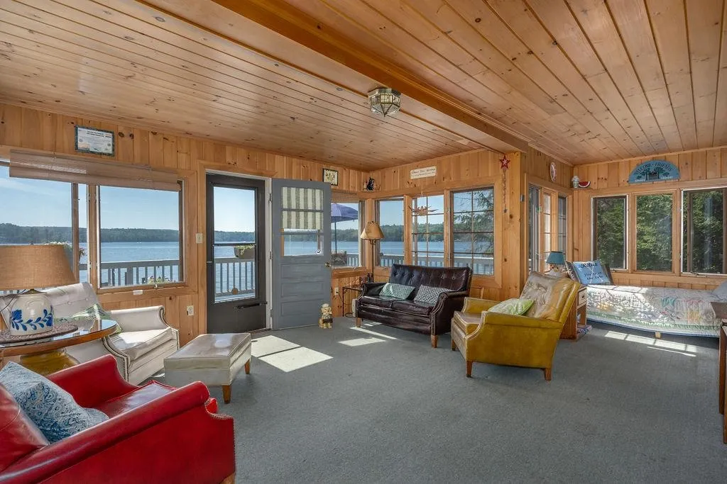 13-15 Lake Avenue Northwood NH 03261