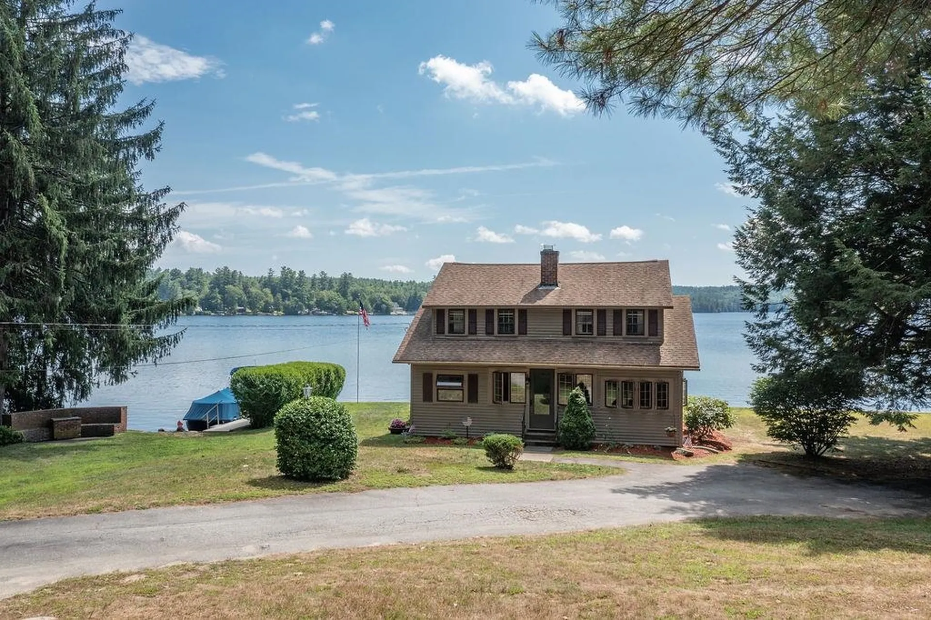 13-15 Lake Avenue Northwood NH 03261