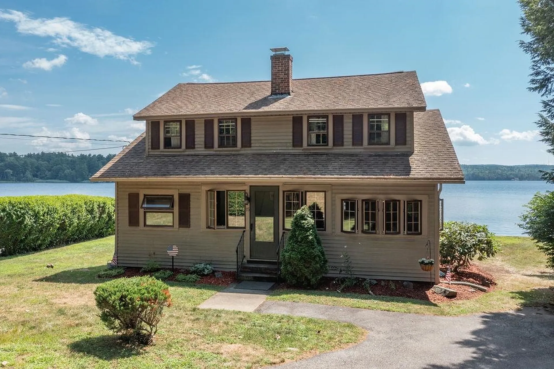13-15 Lake Avenue Northwood NH 03261