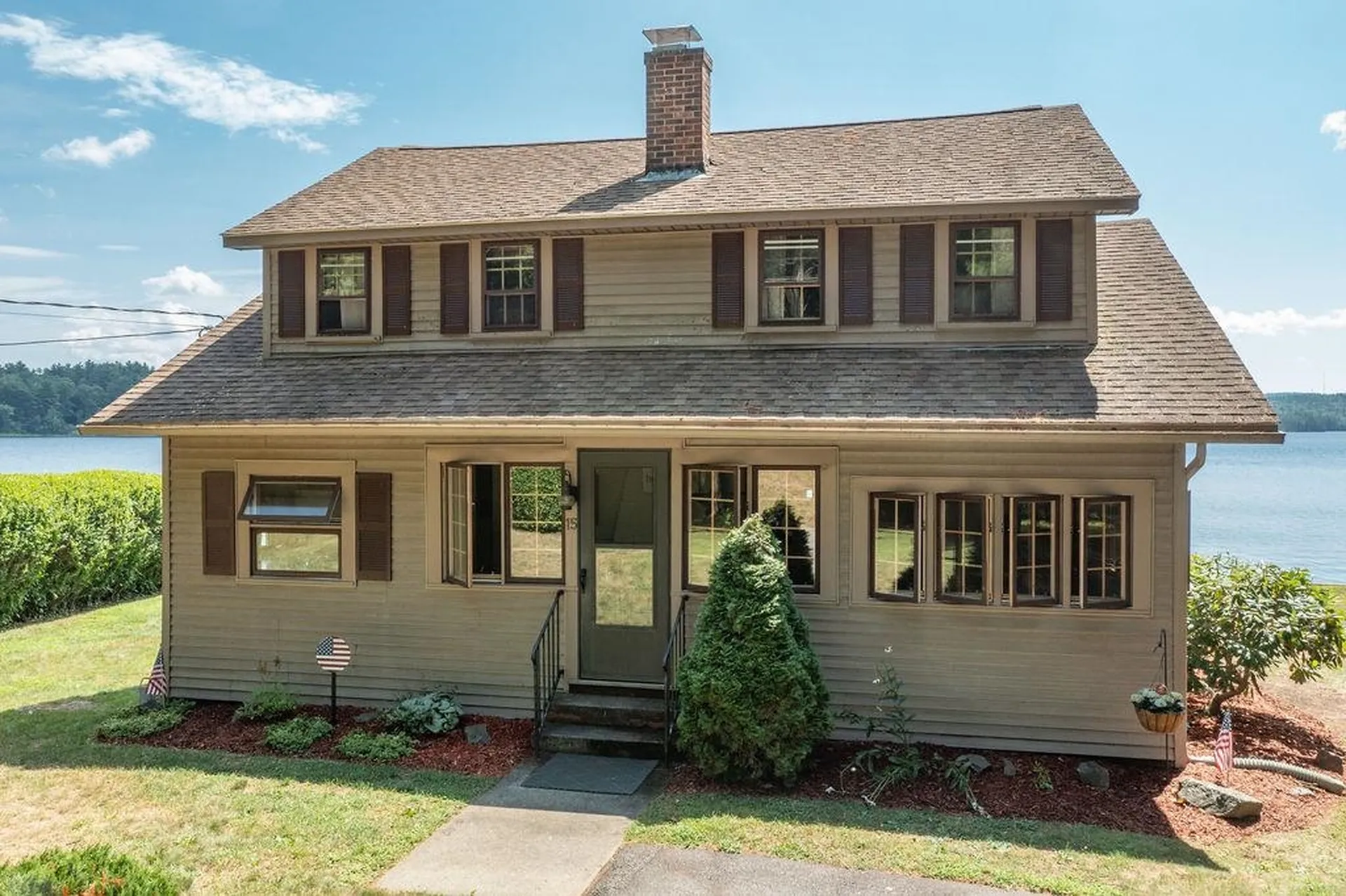 13-15 Lake Avenue Northwood NH 03261