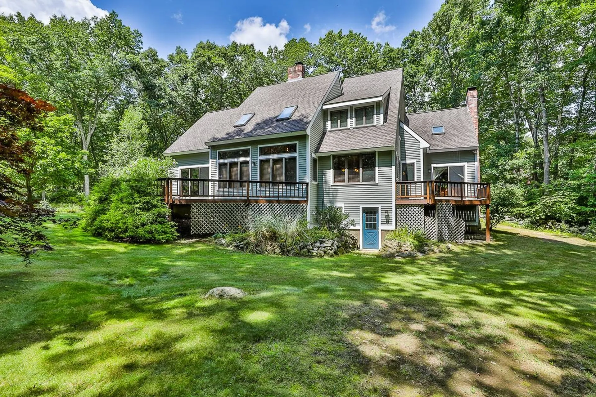 48 Sharon Road Windham NH 03087