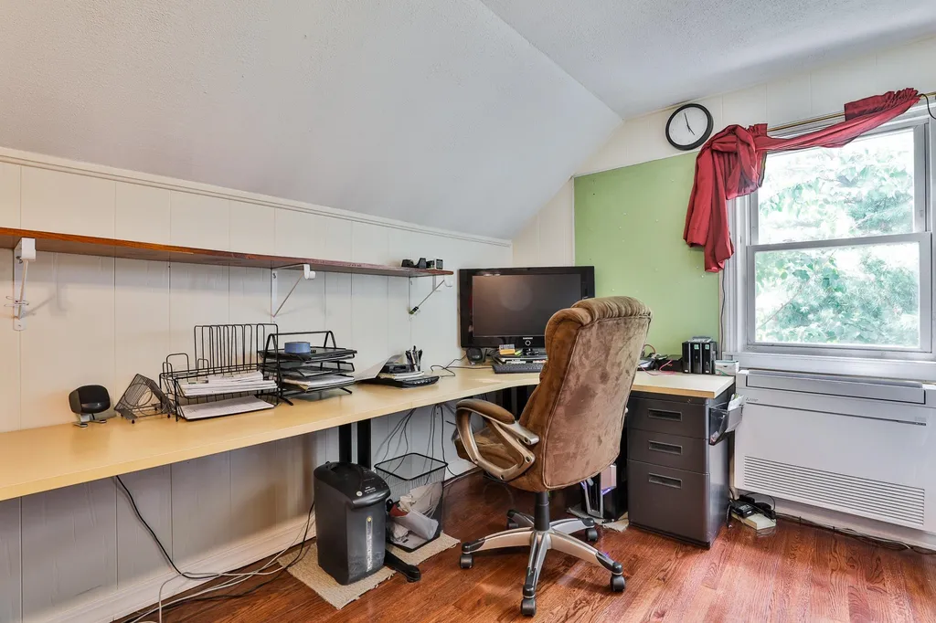 17 Sunset Avenue Derry NH 03038