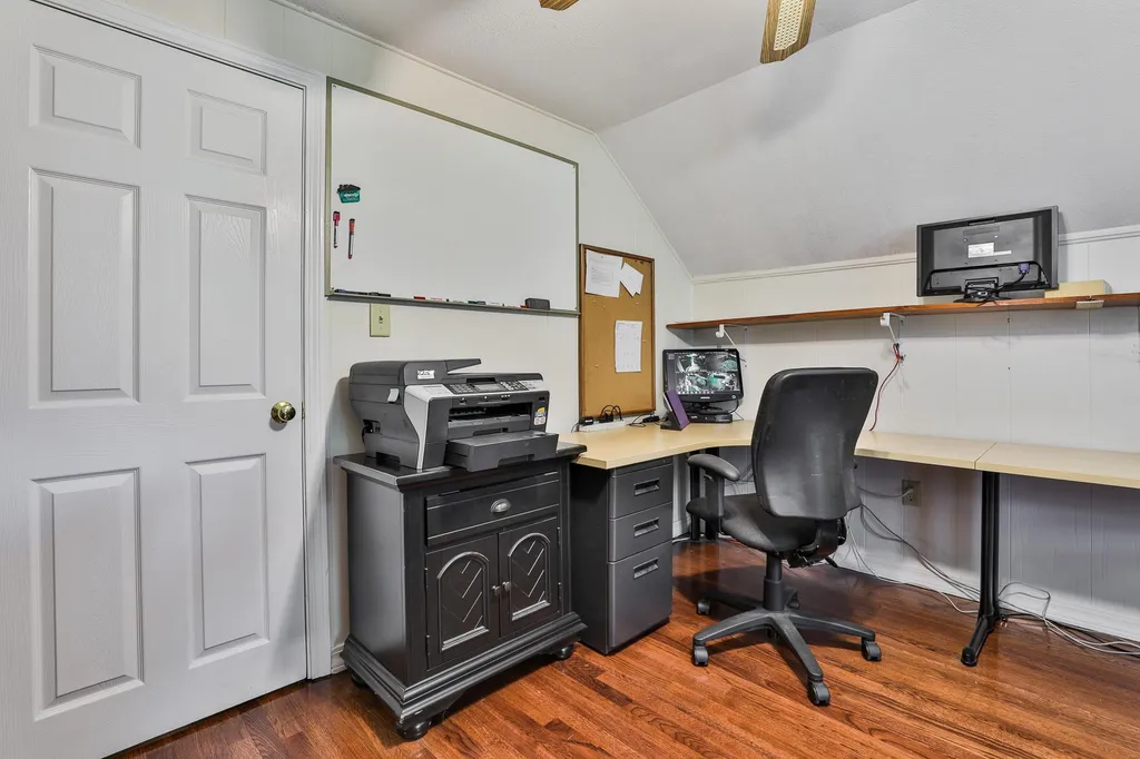 17 Sunset Avenue Derry NH 03038