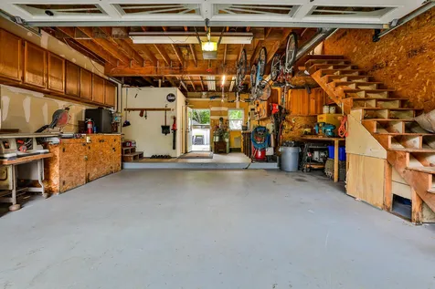 17 Sunset Avenue Derry NH 03038
