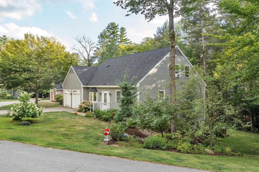 15 Hickory Road Wolfeboro NH 03894