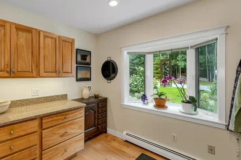 15 Hickory Road Wolfeboro NH 03894
