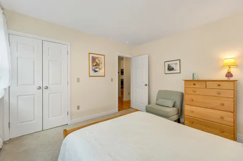 15 Hickory Road Wolfeboro NH 03894