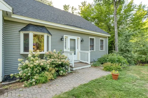 15 Hickory Road Wolfeboro NH 03894