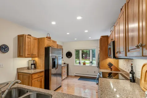15 Hickory Road Wolfeboro NH 03894