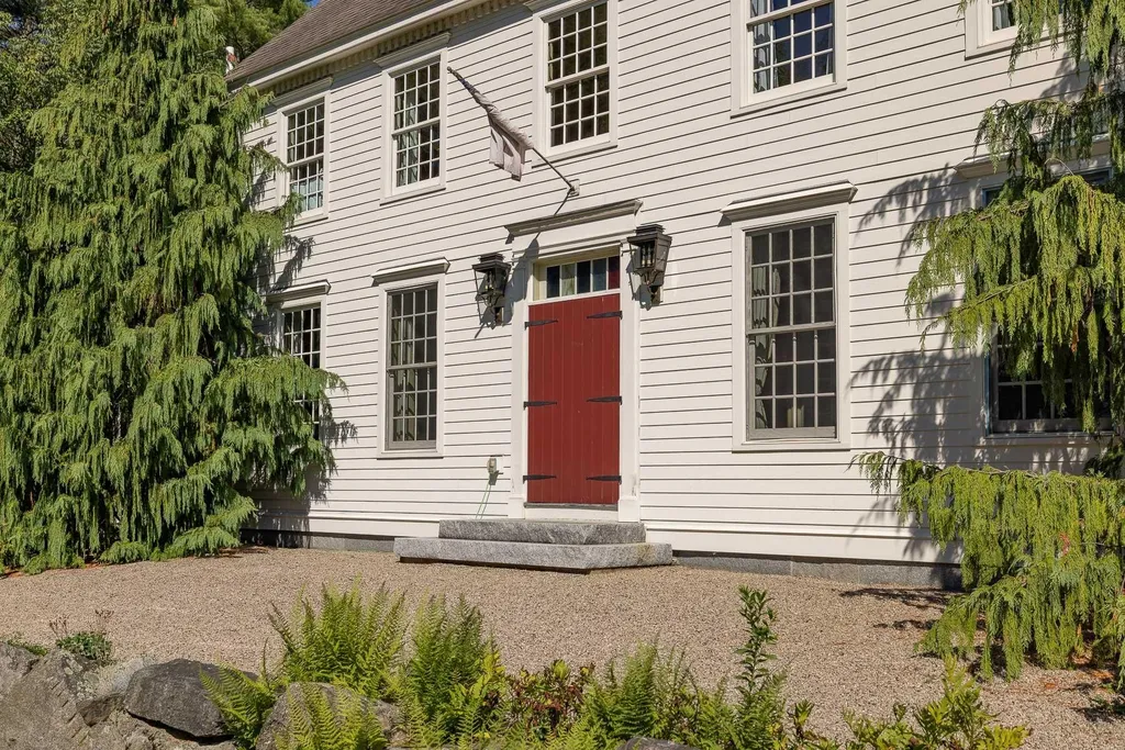 43 Stagecoach Road Durham NH 03824