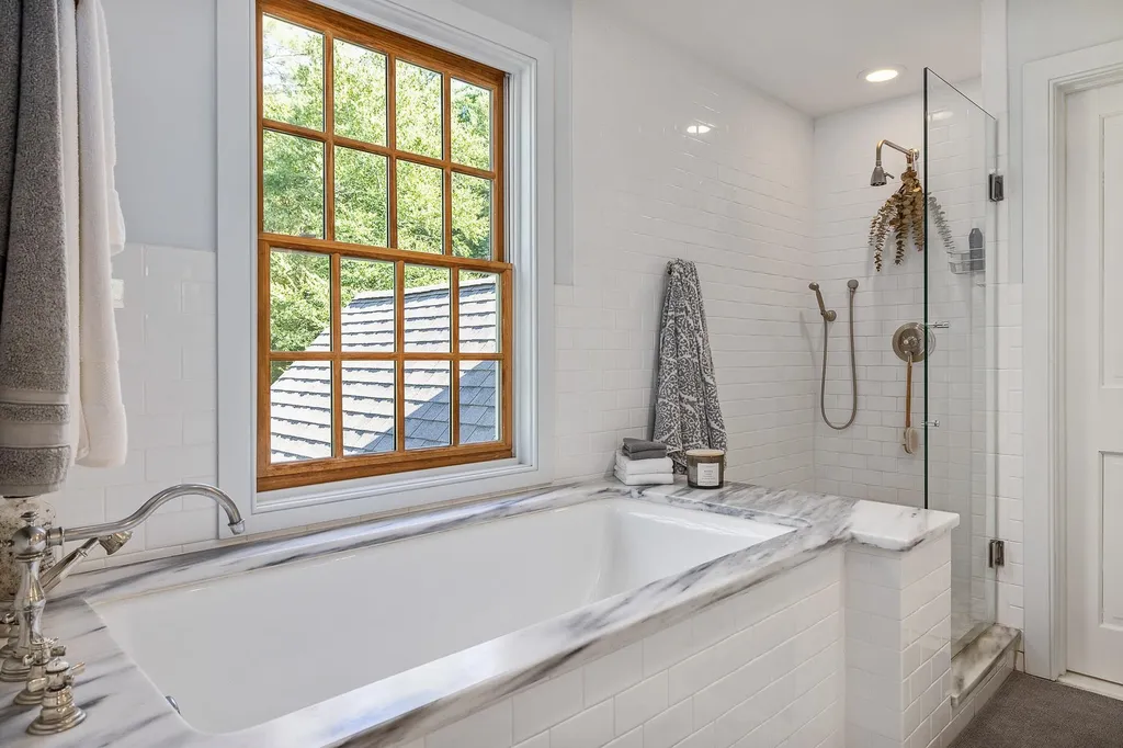 43 Stagecoach Road Durham NH 03824