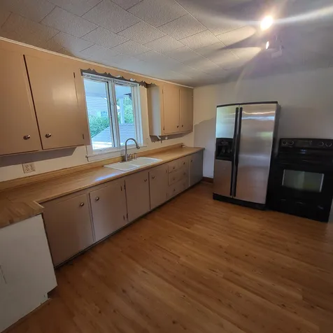 8 Als Avenue Allenstown NH 03275