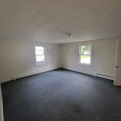 8 Als Avenue Allenstown NH 03275