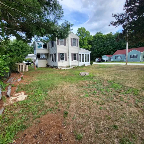 8 Als Avenue Allenstown NH 03275