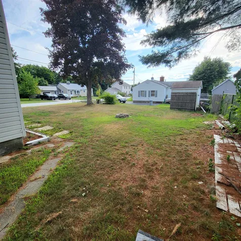 8 Als Avenue Allenstown NH 03275